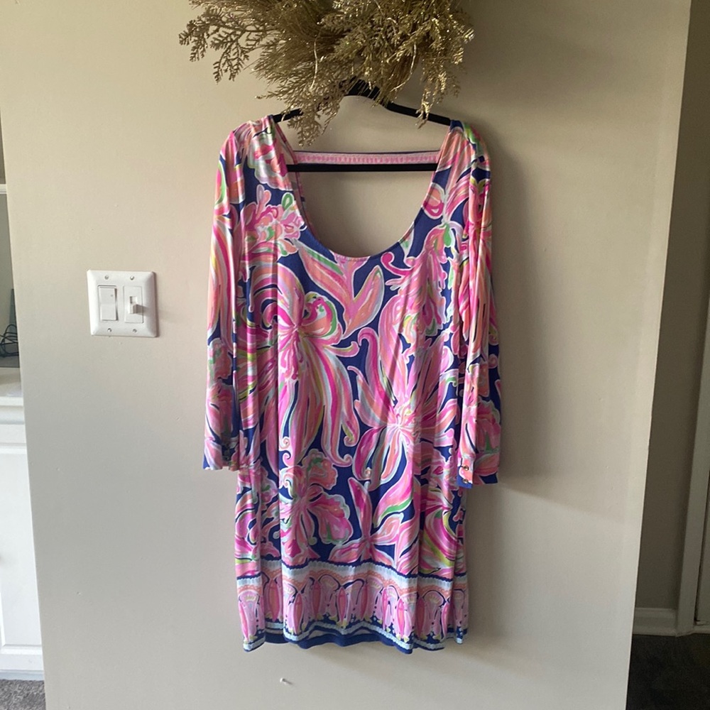 XL Lilly Pulitzer scrip neck dress